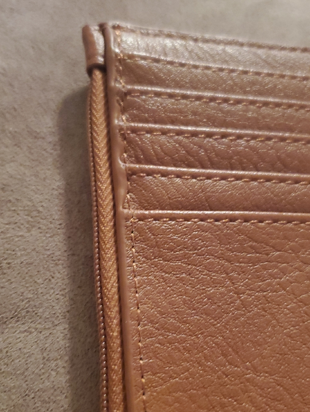 Universal Thread Zip Card Holder - Picture 2 of 9